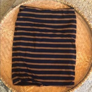 Striped stretch pencil skirt